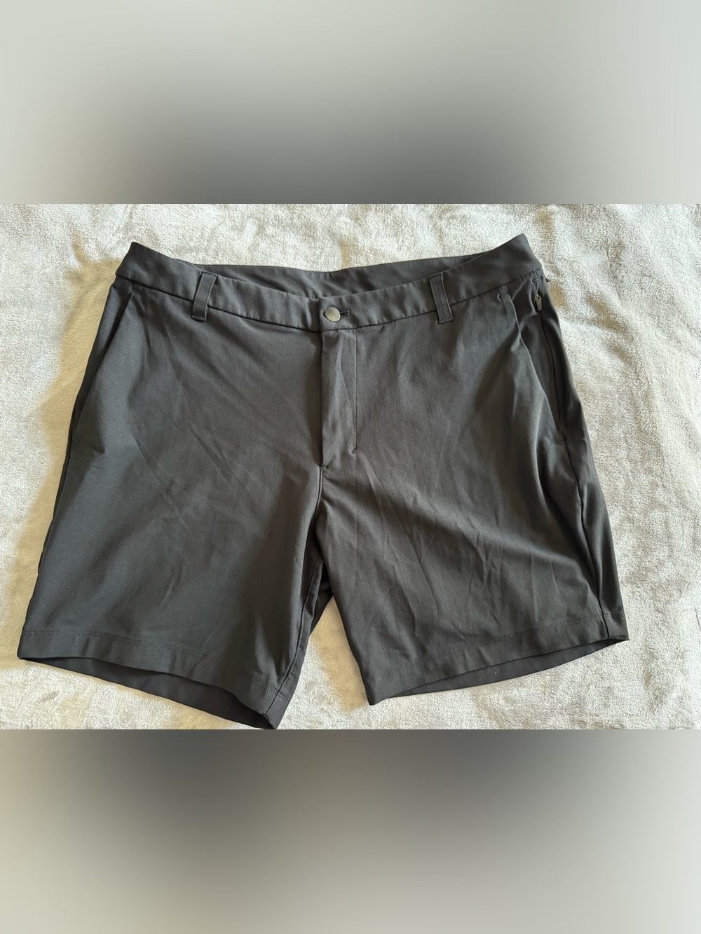 lululemon athletica Men's Charcoal Black Flat-Front Shorts